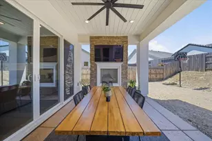 1222 Buck Rdg Dr, Rocklin, CA 95765 - Photo 35