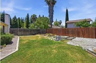 7405 Monogram Dr, Sacramento, CA 95842 - Photo 29