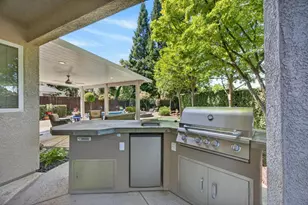 5500 Tierra Gardens Ln, Carmichael, CA 95608 - Photo 9