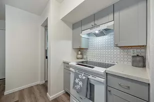 8090 Calle Royale Way, Sacramento, CA 95823 - Photo 15