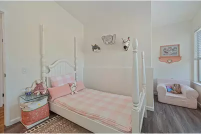 8090 Calle Royale Way, Sacramento, CA 95823 - Photo 23
