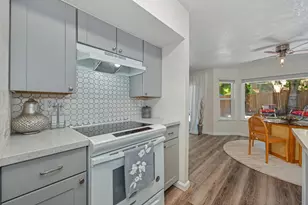 8090 Calle Royale Way, Sacramento, CA 95823 - Photo 17