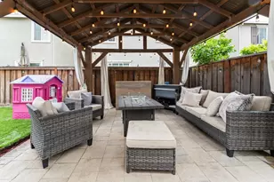 118 Chickadee Ln, Gilroy, CA 95020 - Photo 23