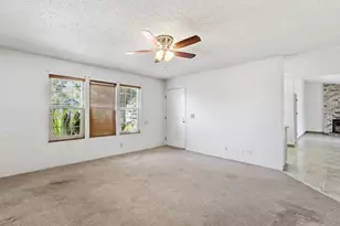 252 Carlsbad Pl, Woodland, CA 95695 - Photo 3