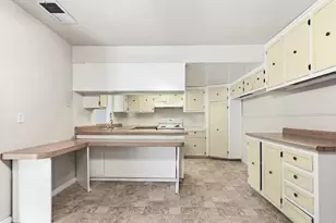285 Chestnut St, Woodland, CA 95695 - Photo 9