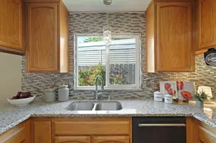 625 Vineyards Ct, Galt, CA 95632 - Photo 9