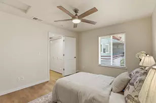 7330 Stratford Pl, Sacramento, CA 95842 - Photo 25