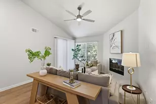 7330 Stratford Pl, Sacramento, CA 95842 - Photo 15