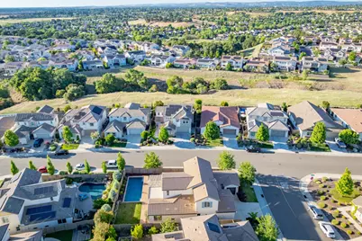 800 Lazy Creek Drive, Rocklin, CA 95765 - Photo 69