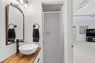3201 Bonita Dr, Sacramento, CA 95821 - Photo 41