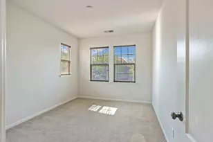 433 W Moraga St, Mountain House, CA 95391 - Photo 11