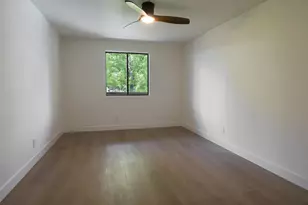 935 Fulton Ave, Sacramento, CA 95825 - Photo 11