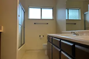 3255 Holly Dr, Tracy, CA 95376 - Photo 7