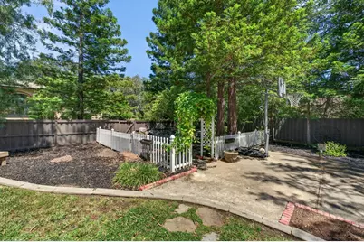 2080 Portsmouth Drive, El Dorado Hills, CA 95762 - Photo 47
