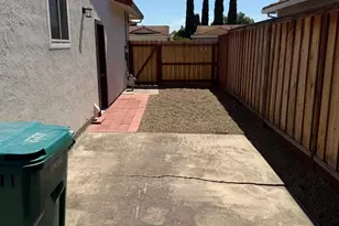 8243 Onyx Ct, Stockton, CA 95210 - Photo 17