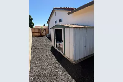 8243 Onyx Court, Stockton, CA 95210 - Photo 21