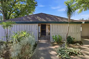 914 Roundtree Ct, Sacramento, CA 95831 - Photo 1