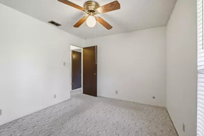 914 Roundtree Court, Sacramento, CA 95831 - Photo 23