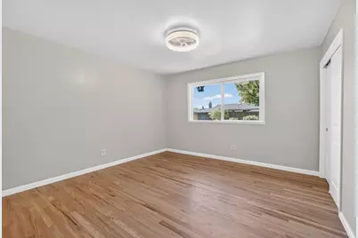 7012 Amherst Street, Sacramento, CA 95822 - Photo 21
