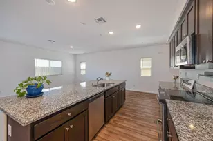 12135 Alamosa Dr, Rancho Cordova, CA 95742 - Photo 13