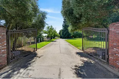 8595 Mackey Road, Elk Grove, CA 95624 - Photo 3