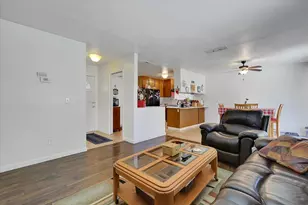 7048 Kilkenny Dr, Sacramento, CA 95842 - Photo 5