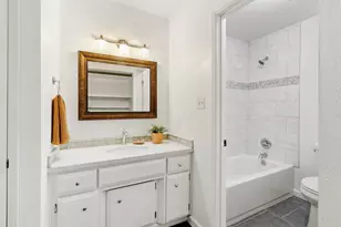5830 Gloria Dr, Sacramento, CA 95822 - Photo 21