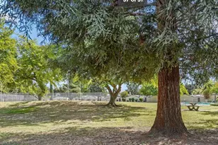 5830 Gloria Dr, Sacramento, CA 95822 - Photo 35
