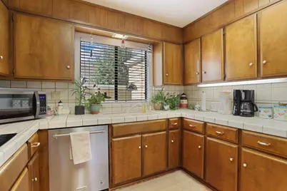 7355 Lighthouse Drive, Stockton, CA 95219 - Photo 13