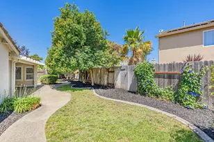 1989 Witham Dr, Woodland, CA 95776 - Photo 25