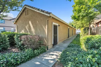 4040 Vittoria Lane, Sacramento, CA 95834 - Photo 27