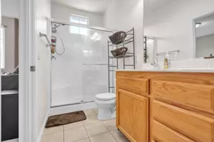 4040 Vittoria Ln, Sacramento, CA 95834 - Photo 17