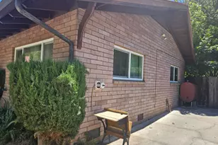 420 S 1st St, Dunsmuir, CA 96025 - Photo 11