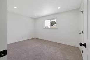 6125 E Mount Whitney, Laton, CA 93242 - Photo 29