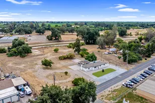 6125 E Mount Whitney, Laton, CA 93242 - Photo 49
