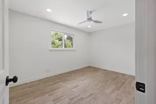 6125 E Mount Whitney, Laton, CA 93242 - Photo 31