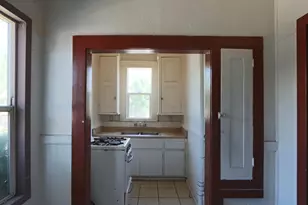 8 W Willow St, Stockton, CA 95202 - Photo 9