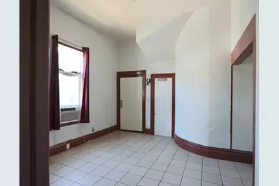 8 W Willow Street, Stockton, CA 95202 - Photo 3