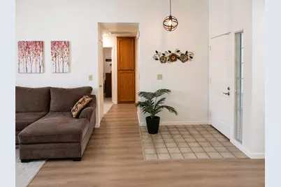 8523 Daimler Way, Sacramento, CA 95828 - Photo 5