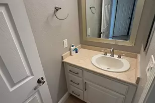 147 Monte Verano Ct, San Jose, CA 95116 - Photo 13