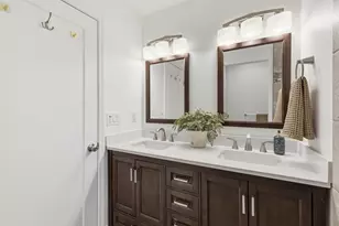 2581 Maryal Dr, Sacramento, CA 95821 - Photo 33