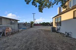 1209 E Pine St, Lodi, CA 95240 - Photo 13
