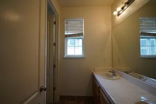 2780 Rogue River Cir, West Sacramento, CA 95691 - Photo 25
