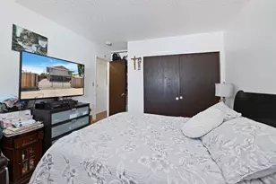 24 E Vine St, Stockton, CA 95202 - Photo 15