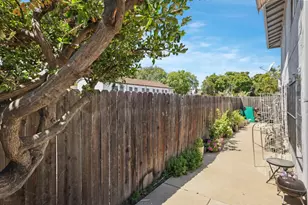 24 E Vine St, Stockton, CA 95202 - Photo 27