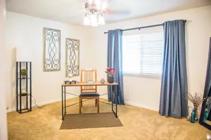 8201 Lake Forest Dr, Sacramento, CA 95826 - Photo 19