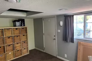 8201 Lake Forest Dr, Sacramento, CA 95826 - Photo 35