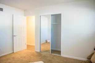 8201 Lake Forest Dr, Sacramento, CA 95826 - Photo 13