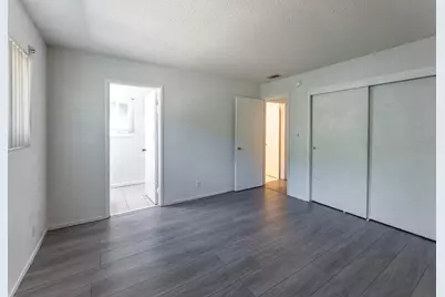 72 Lochmoor Circle, Sacramento, CA 95823 - Photo 37