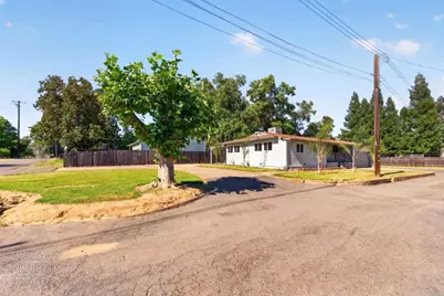 8204 Holly Drive, Citrus Heights, CA 95610 - Photo 29